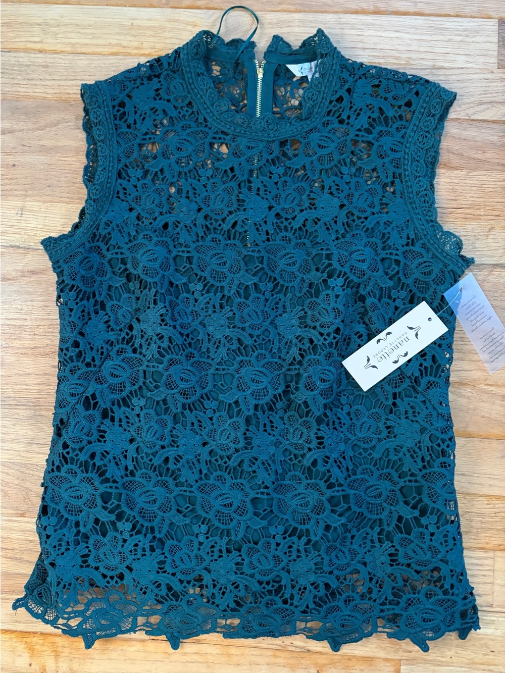 Nanette Lepore NWT Sleeveless Green Lace Top with Gold Zipper Sz M